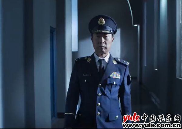 “剧版《三体》全新海报释出 林永健饰常伟思迎战三体危机