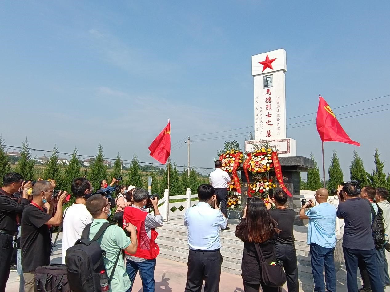 电影《白色旧事之马德书记》项目启动新闻发布会 (7).jpg