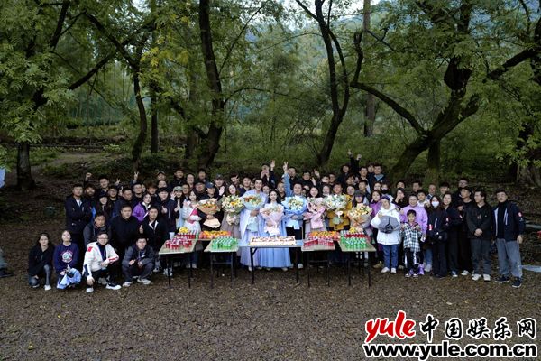 林更新新剧《与凤行》达成 去向神君不舍泪洒片场