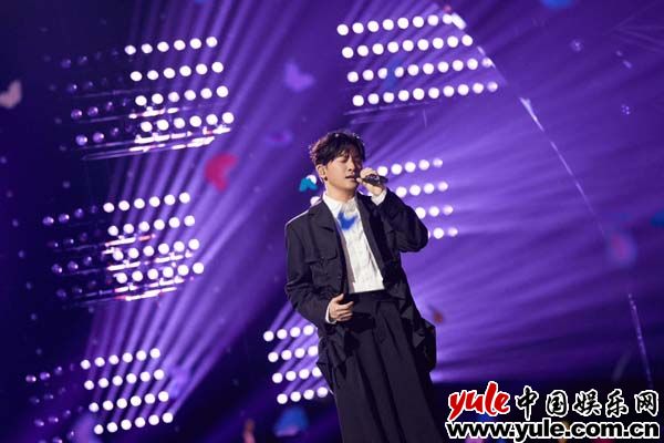 苏有朋《声生不息·华流季》开播 再唱《雨蝶》掀起观众青春记忆