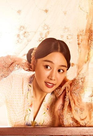 《小娘惹之翡翠山》腾讯视频热播  三角恋虐心升级南洋宅斗大戏拉开帷幕