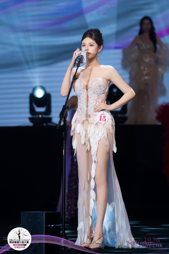 陈卓荣获第28届环球华裔小姐全球赛季军114.png